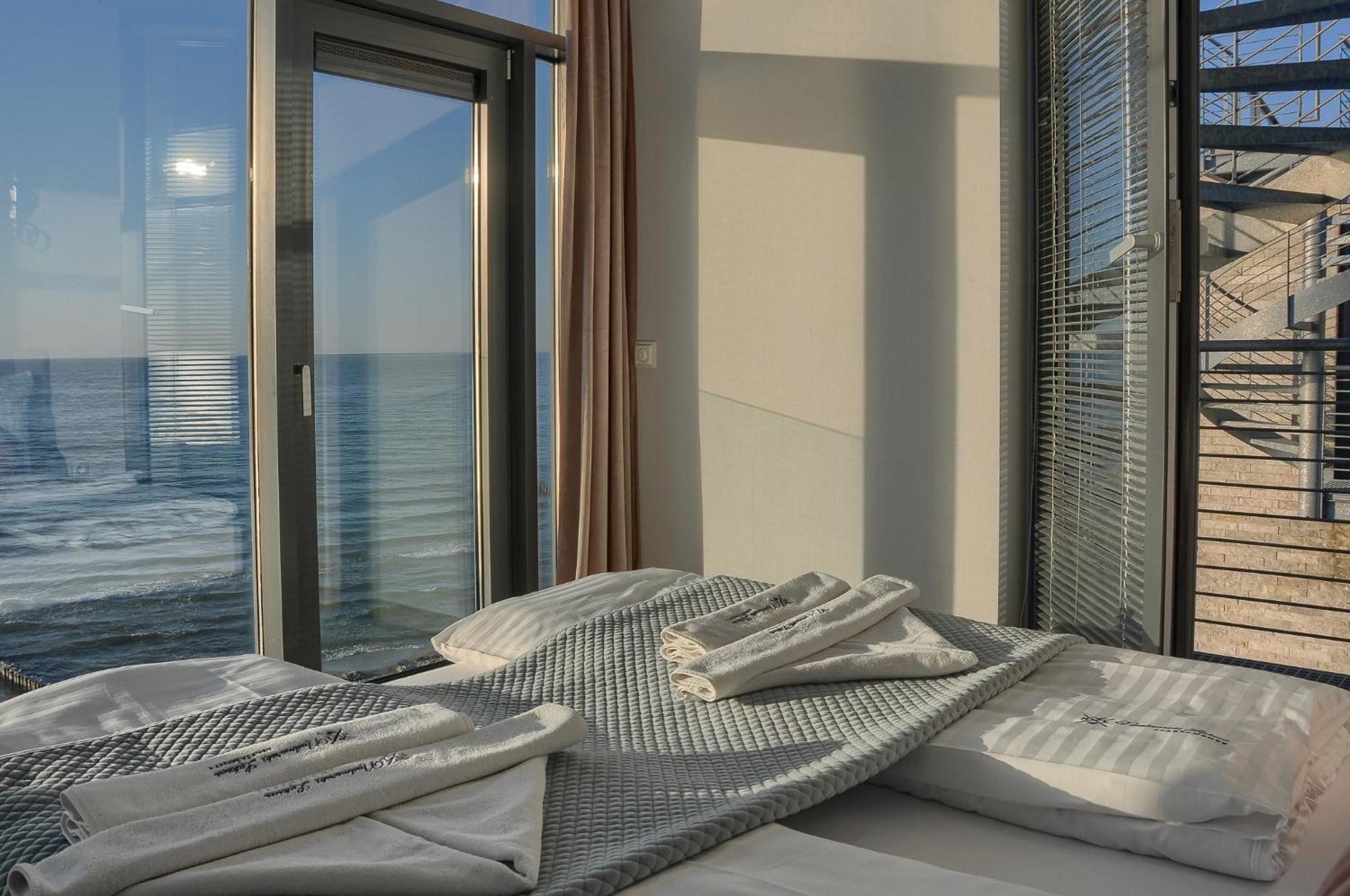 Apartament Nadmorski Luksus - Boulevard Устроне-Морське Екстер'єр фото